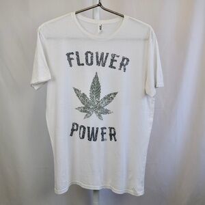 Flower Power Marijuana Leaf Tee Size Large(fits small)